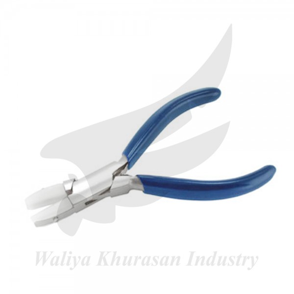 NYLON FLAT NOSE PLIERS 120MM