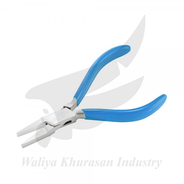 FLAT NOSE PLIERS 135MM