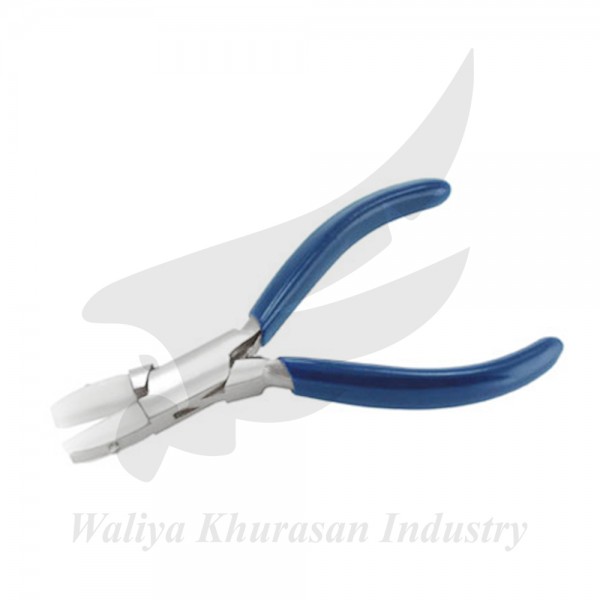 NYLON FLAT NOSE PLIERS 120MM